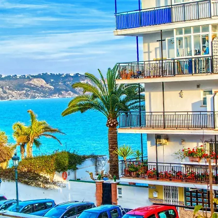 Apartment Center With Sea View *