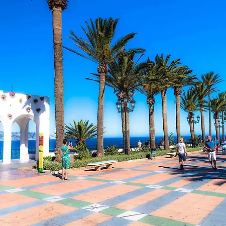 Apartment Center With Sea View *